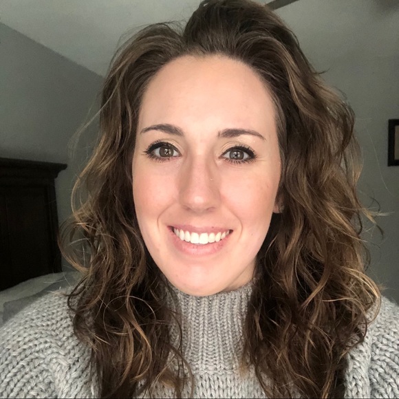 Meet your Posher, Tess - Picture 3 of 5